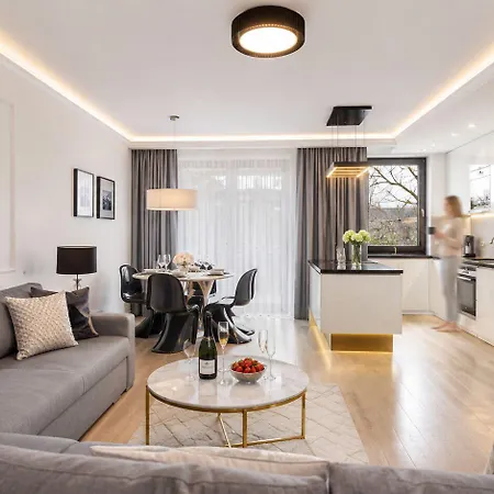Imperial - Sopocka Przystan Apartman *