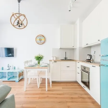 Imperial - Sopocka Przystan Apartman *