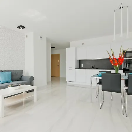 아파트 Imperial - Sopocka Przystan 소포트